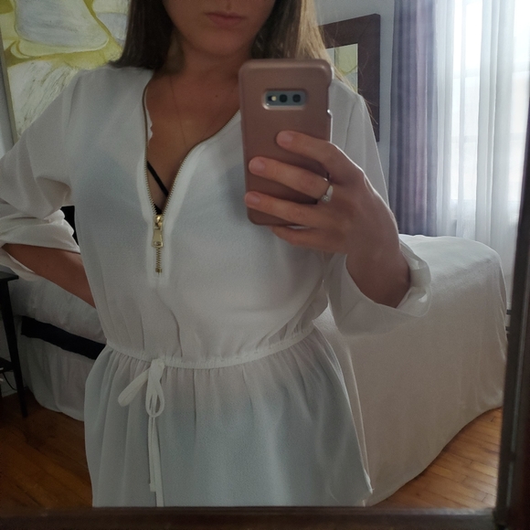 White top - Picture 2 of 5